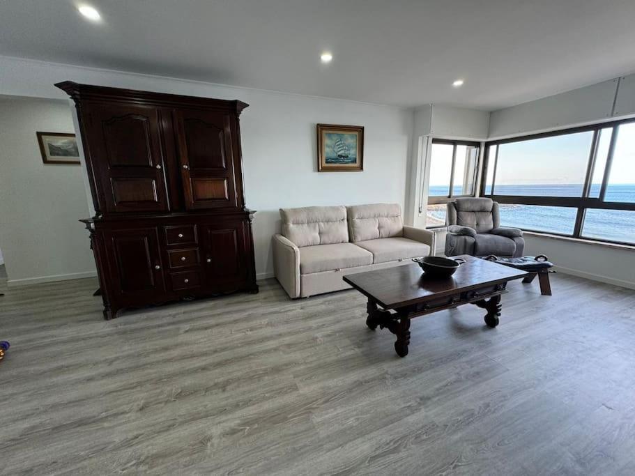 Beachfront Amazing Location - 19Th Hole Ponta Delgada Extérieur photo